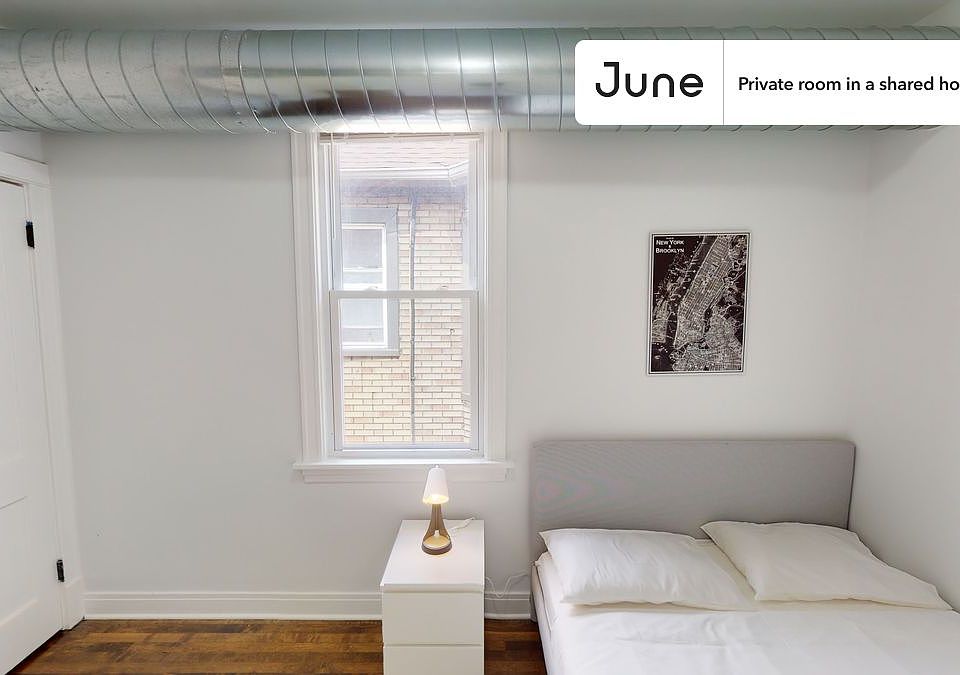 1st image of 2252 N Lawndale Ave #B