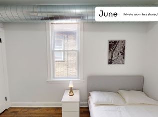 2252 N Lawndale Ave #B, Chicago, IL 60647
