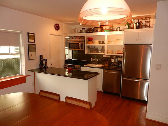 3rd image of 915 8th St APT 105
