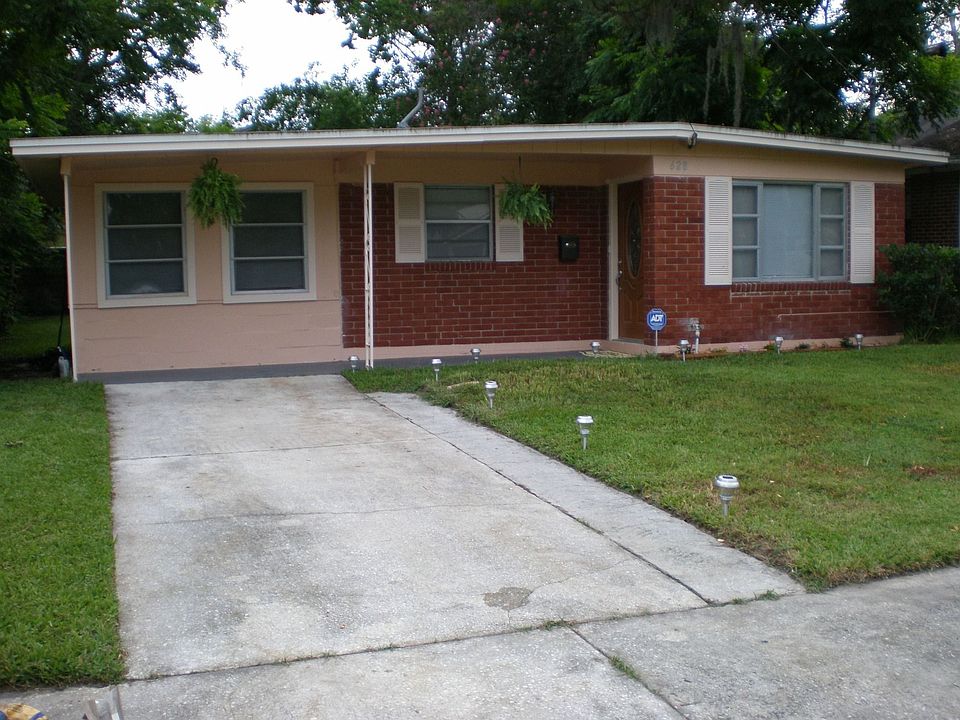 front of the house 1