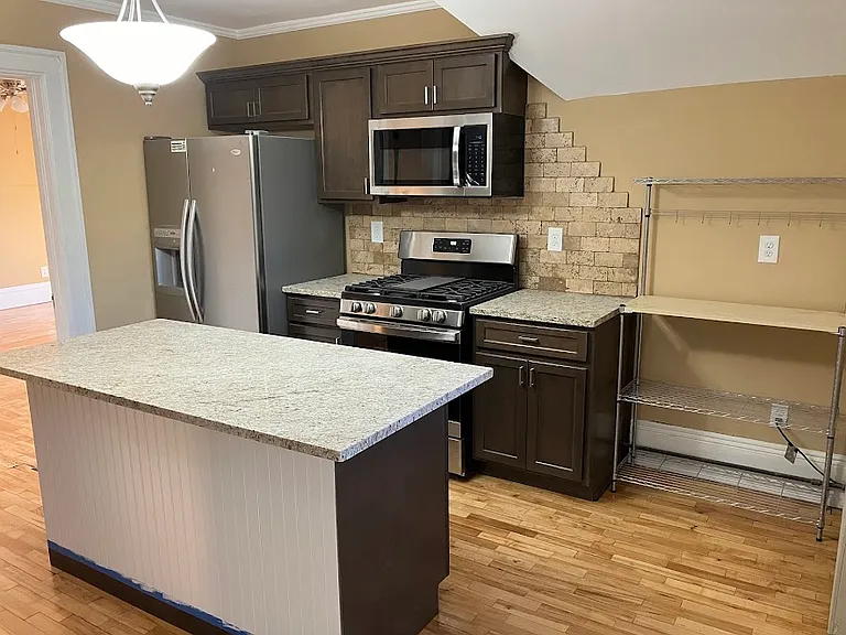 1208 1/2 N Oneida St #B — Photo 20
