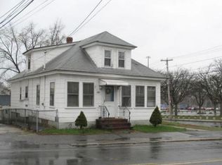 361 Riverside St, Lowell, MA 01854