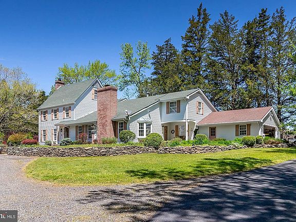 4th image of 93 Remsterville Rd