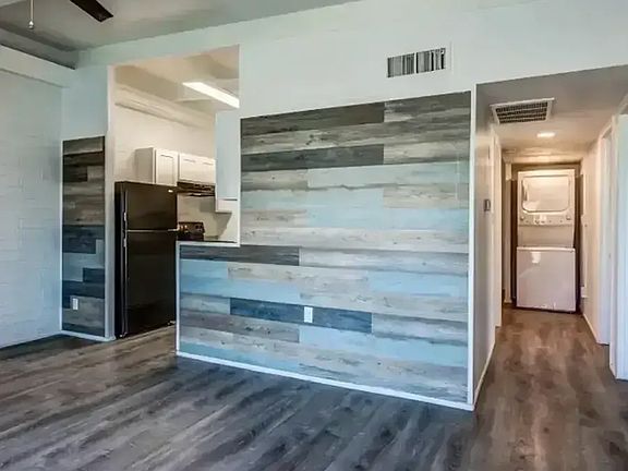 2nd image of 6117 N 48th Ave #2