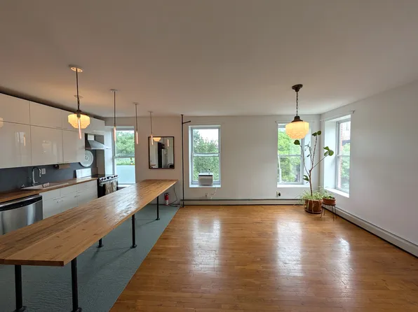46 Putnam Avenue image 1 of 13