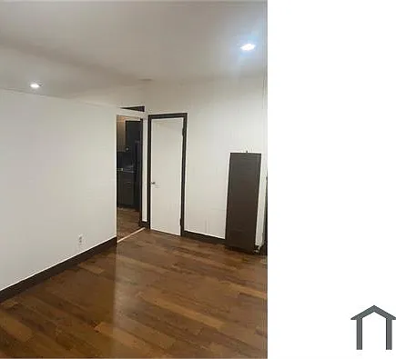 2 bed, 1200 sqft, $2,300 — Photo 4