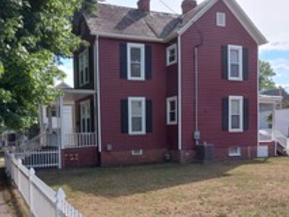 2nd image of 133 Warner St
