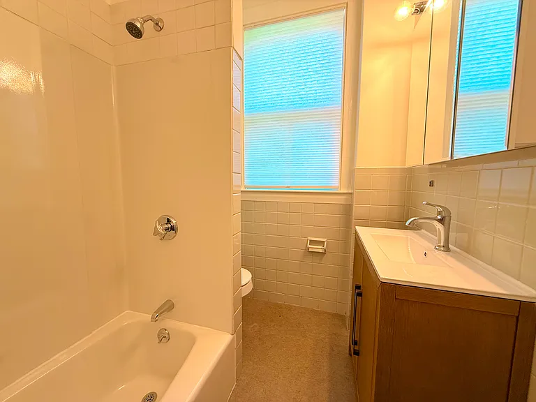 209 Bacon St #1 — Photo 10