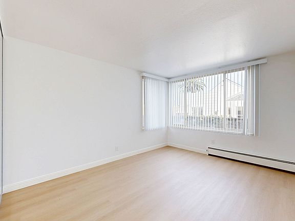 5th image of 3770 24th St APT 109