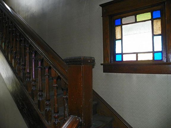 3rd image of 535 Moore St