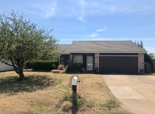 9476 E Aspenwood Dr, Claremore, OK 74019