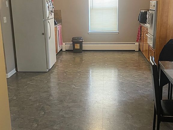3rd image of 559 Anderson Ave Suite 1