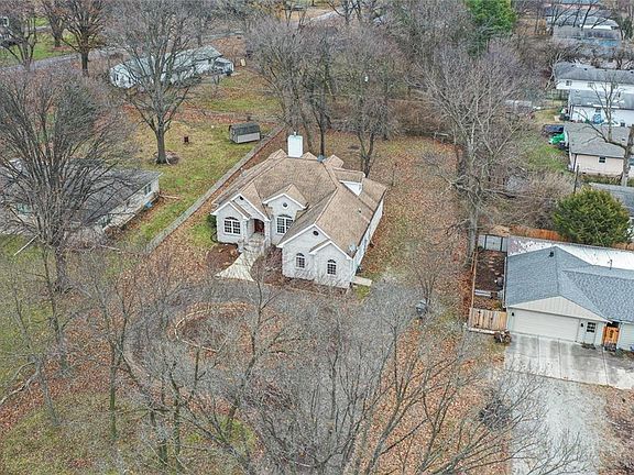2nd image of 2721 Kessler Blvd North Dr