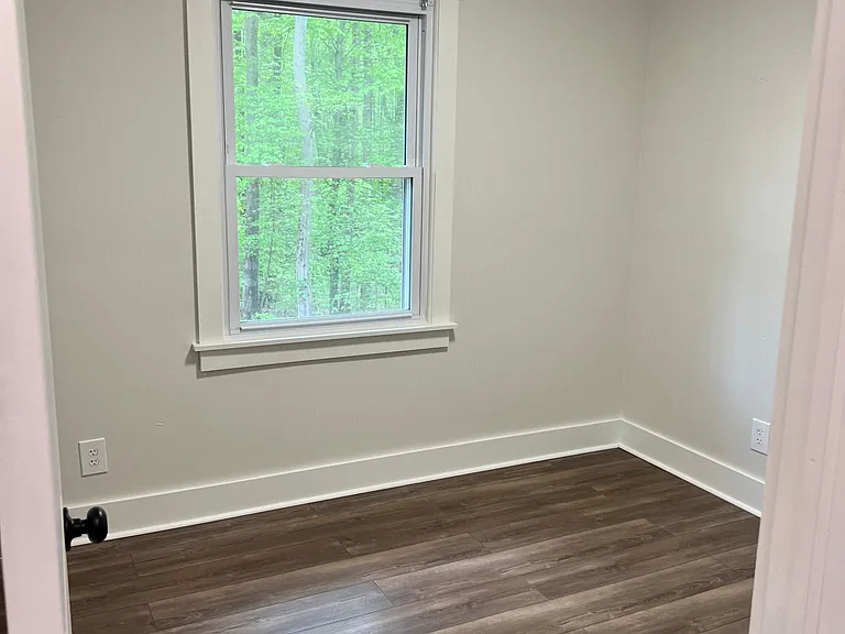 6408 Chatterton Ln — Photo 10