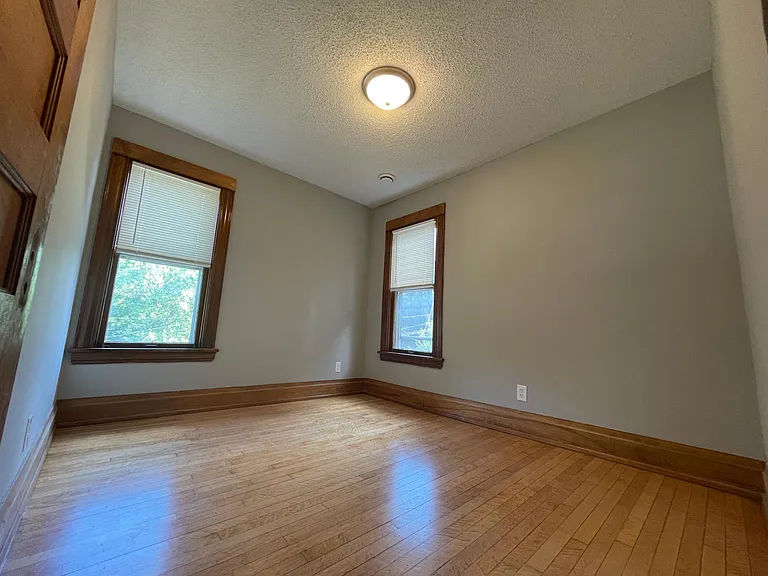 516 8th Ave NE #2 — Photo 10
