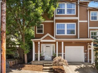 8652 SW 11th Ave, Portland, OR 97219