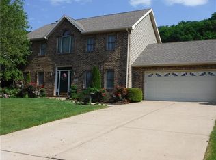 2025 Golf Way Rd, Aliquippa, PA 15001