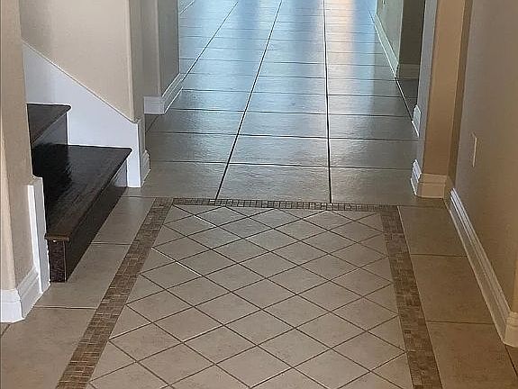 3rd image of 2937 Castellan Ln
