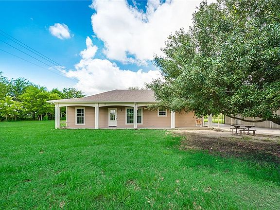 3rd image of 4661 County Road 3411