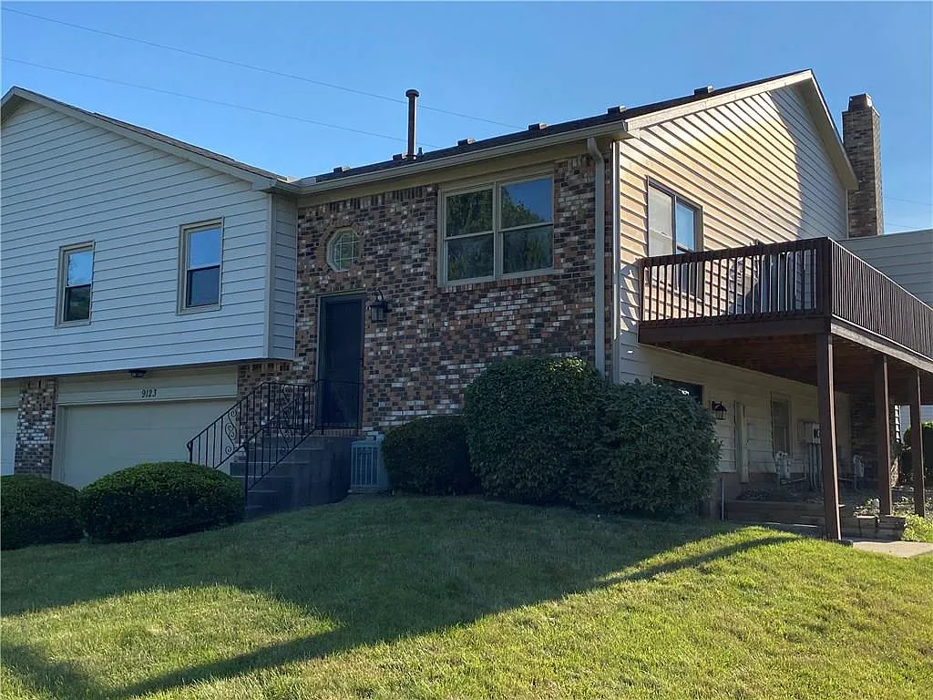 9123 Cinnebar Dr photo 1