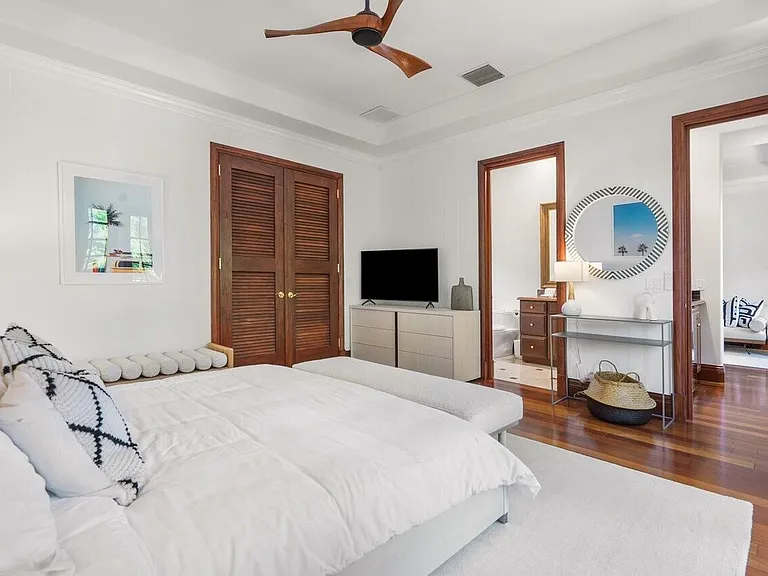 350 E Ocean Ave — Photo 47