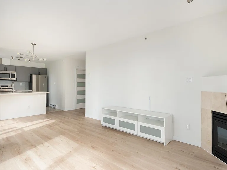 939 Homer St #2604 — Photo 5