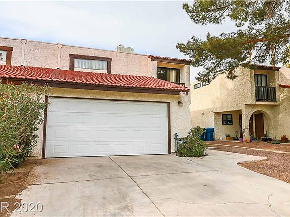 2nd image of 4859 Rollingwood Cir