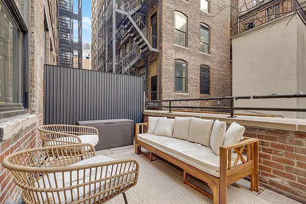 Rented by Compass | media 20