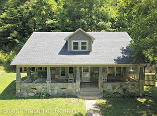 475 Dicks Creek Rd, Whittier, NC 28789