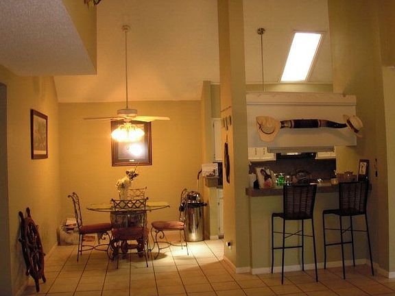 4th image of 105 Stonewood Pl