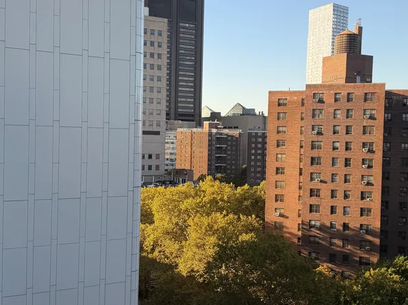 1510 Lexington Avenue image 17 of 18