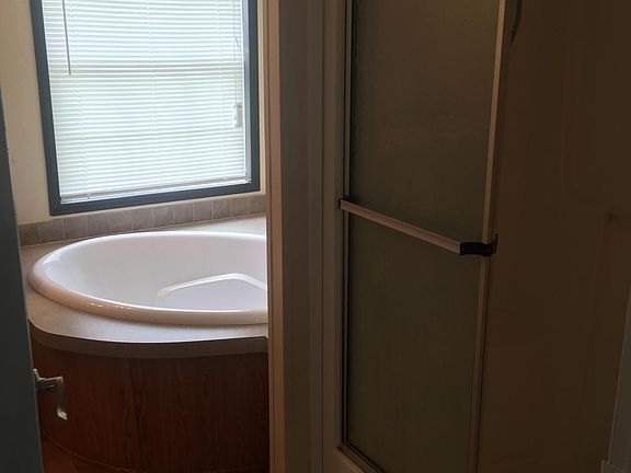 3rd image of 6047 Galien Ct
