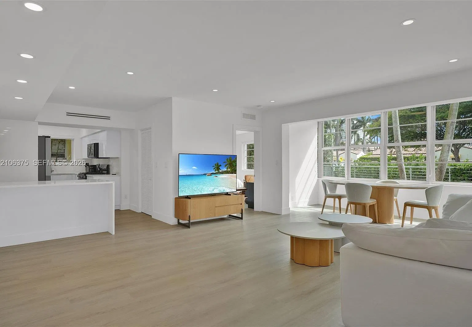 Pine Tree Waterway Condo — Photo 1