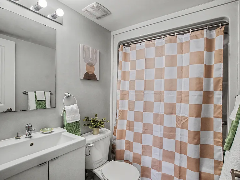 310 Georgian Dr #103 — Photo 36