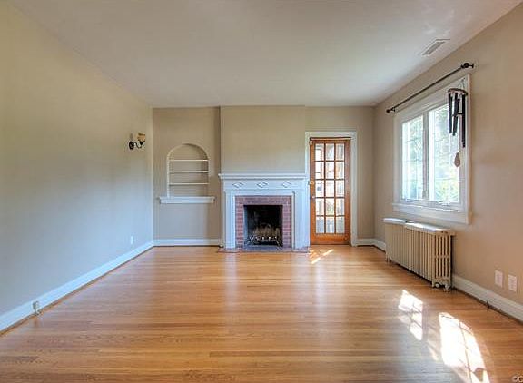 4th image of 407 W 31st St