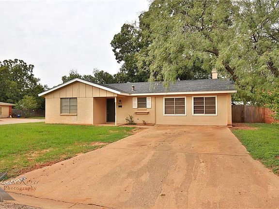 2nd image of 1402 Mimosa Dr