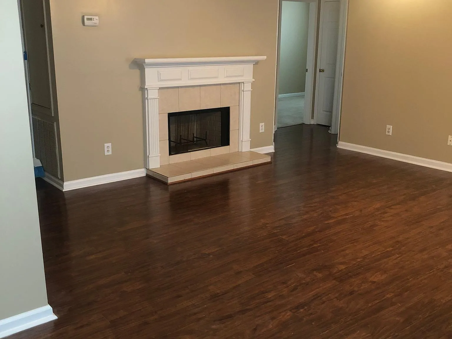 2044 W Aberdeen Dr — Photo 3