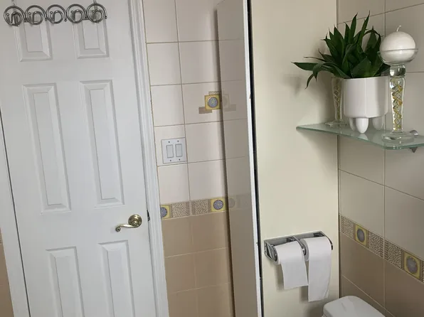 1610 Avenue P image 15 of 15