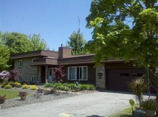 5984 Ridge Rd, Cortland, OH 44410