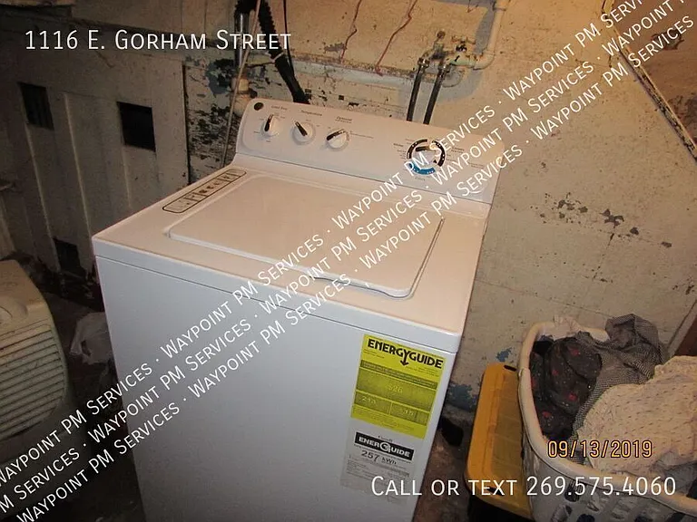 1116 E Gorham St — Photo 20