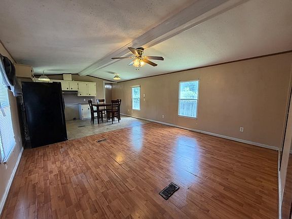 5th image of 7201 Glenn Ln