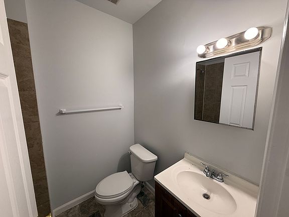 2nd image of 1146 17th St NE APT 4