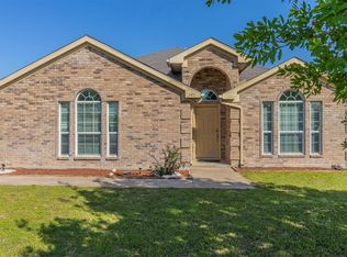 301 Wintergreen Ct, Weatherford, TX 76085