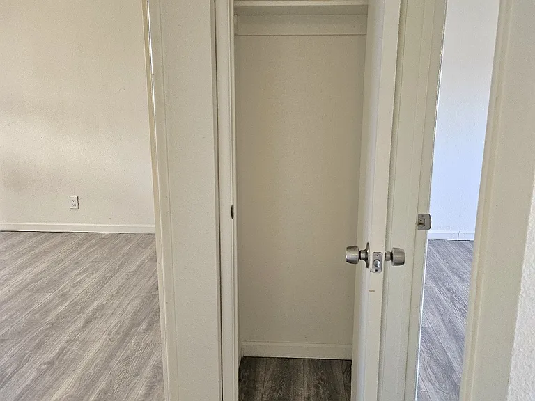 7126 N 66th Dr #202 — Photo 10