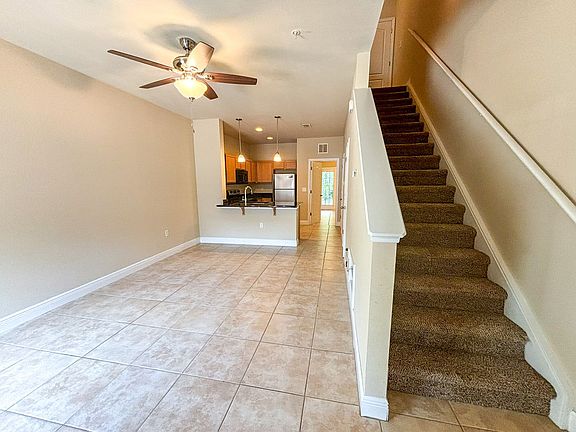 2nd image of 2946 SW 35th Pl APT 40