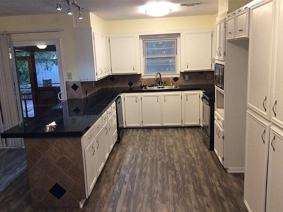 4th image of 658 Glenhaven Dr