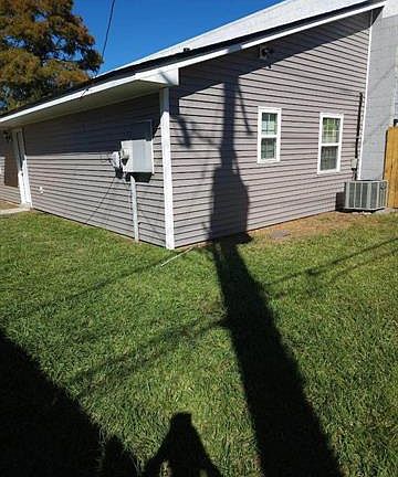 3rd image of 8876 Sunny Side Dr #A