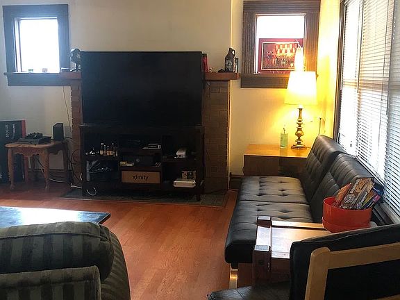 3rd image of 804 N Walnut St