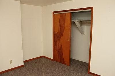 4th image of 612 W Elm St APT 2