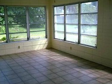 4th image of 122 Sandhurst Dr